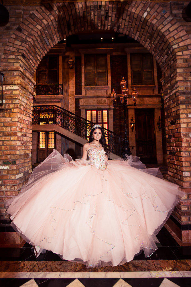 Best Miami Photographer Quinceanera Store near me20x30 AM5A25952